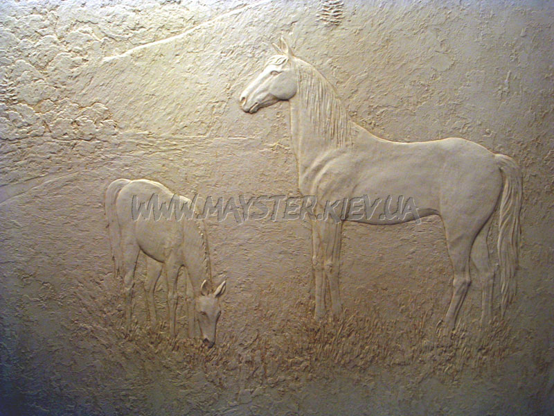 Барельеф лошади из марсельского воска.