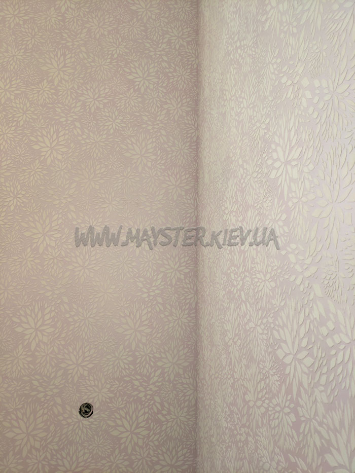 фотографія Трафарет + декоративна штукатурка Marmorino Polvere Media Colorificio Veneziano та перламутрове декоративне покриття Perlace Extra Limestone