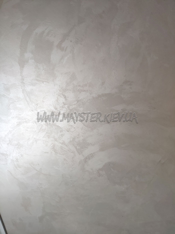 Перламутровое покрытие Cristal на потолке