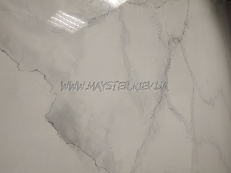 фото имитация мрамора Bianco Carrara венецианской штукатуркой