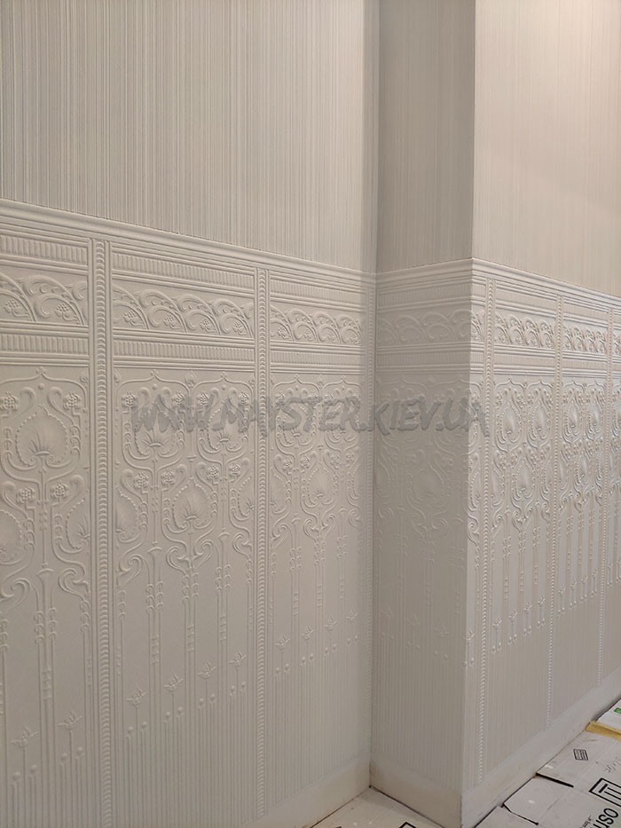 Edwardian Dado Panel RD 1964 білого кольору в коридорі