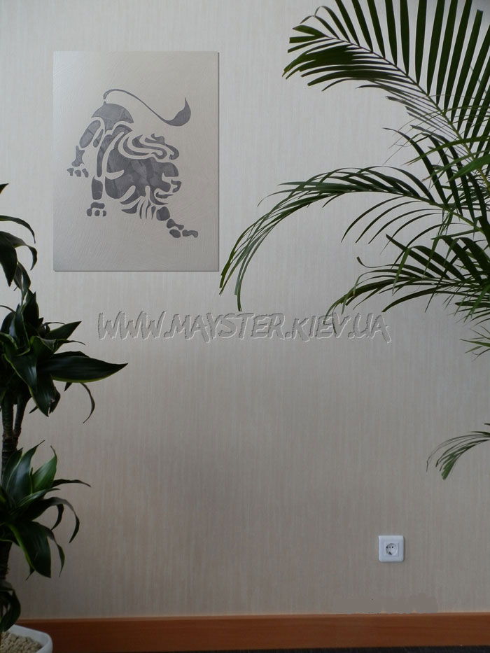 картинка декоративное панно из декоративной штукатурки знак зодиака Лев