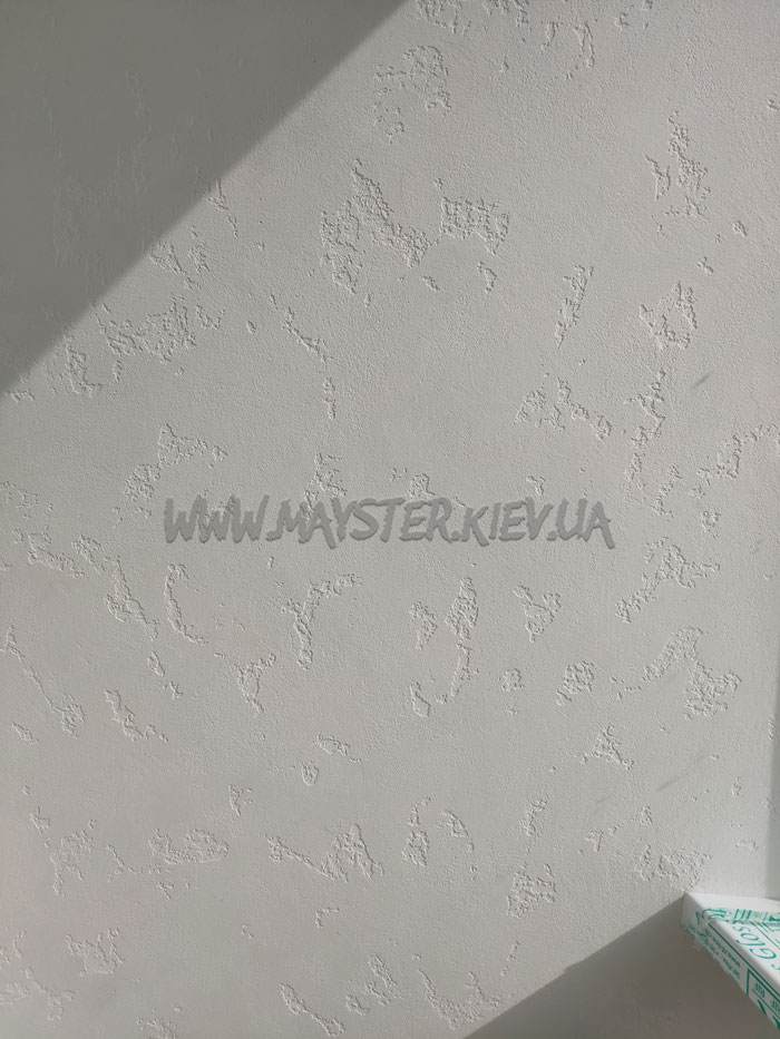 Marmorino Maxi Limestone белого цвета на балконе фото